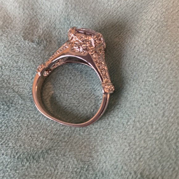 Macy’s CZ 2 CT Ring Size 7/8 - Picture 8 of 9